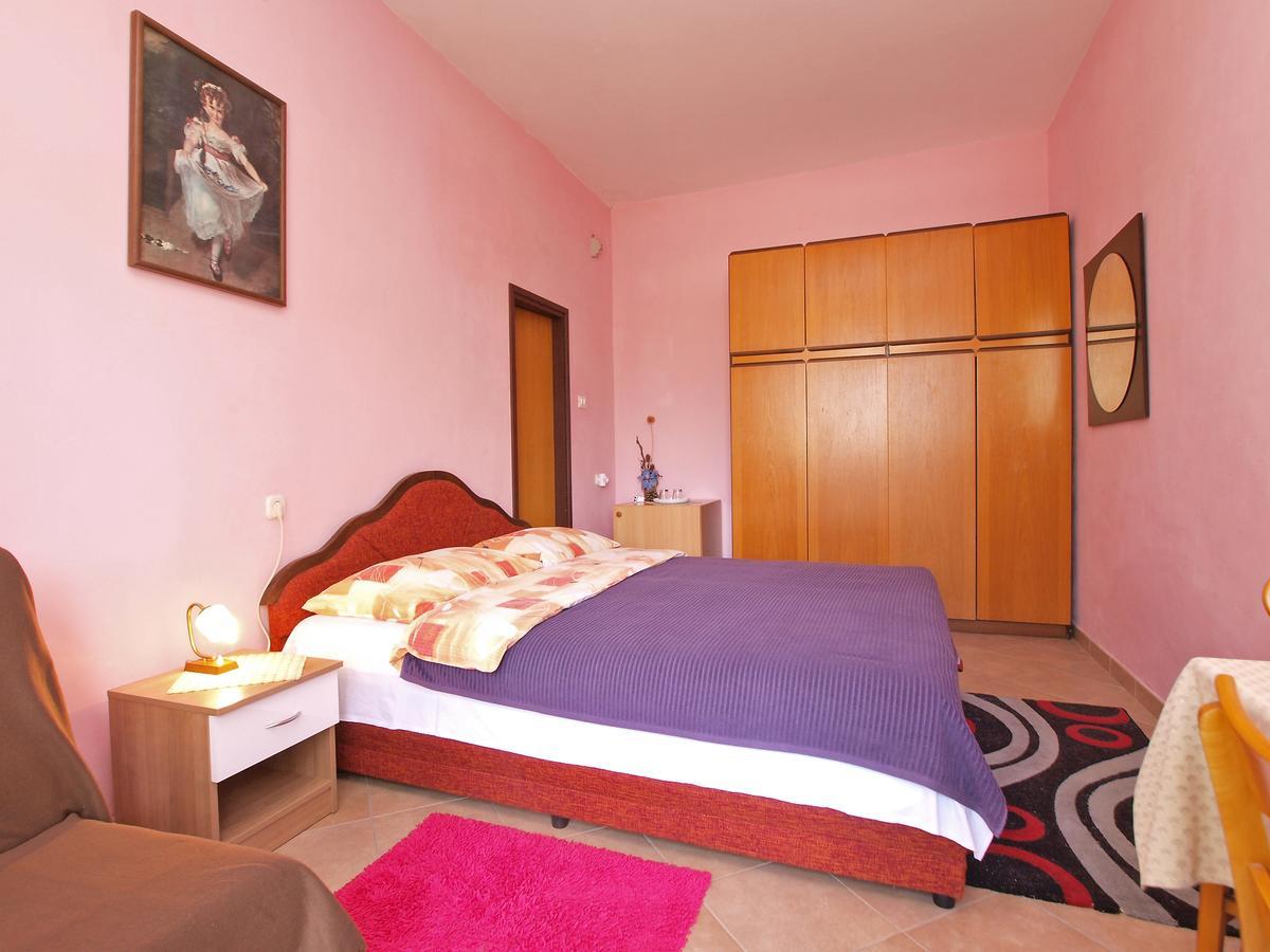 Apartments Ana Rovinj Buitenkant foto